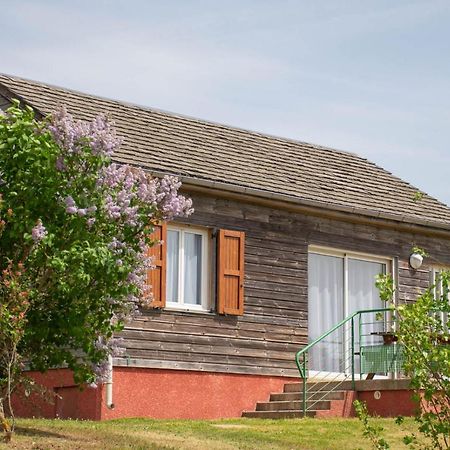 Les Chalets De La Vallee Du Bes Albaret-le-Comtal Экстерьер фото